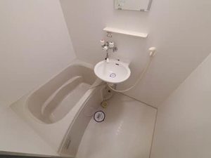 ディアス穴生　＊ A0203号-6