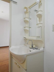 セフィーラ中村　Ｂ棟　＊＊ B0101号-8