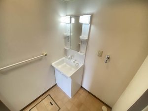 グリンヴェル　Ｂ棟　＊＊ B0101号-5