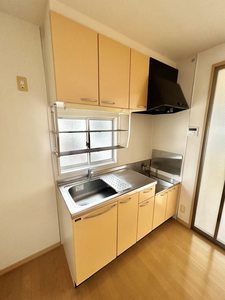 ラ・プラス神野　Ｂ棟　＊＊ B0202号-6