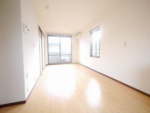 ディアス古屋敷　Ⅱ　＊ A0206号-2