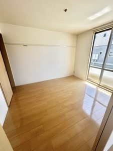 ウエスト・ヴィレッヂ　Ｃ棟　＊＊ C0102号-3