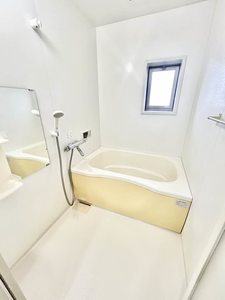 ウエスト・ヴィレッヂ G棟 ** G0102号-8