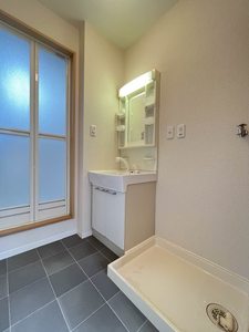 フォーレス’０３　＊ A0101号-9