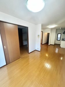 シャーメゾン綾　＊＊ A0101号-2