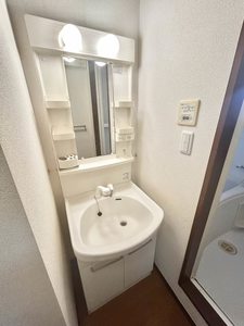 シャーメゾン綾　＊＊ A0101号-8