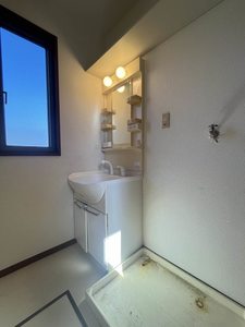 フォーレス・いすず　Ａ棟　＊＊ A0102号-8