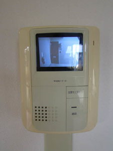 フォーレス・いすず　Ｂ棟　＊＊ B0101号-4