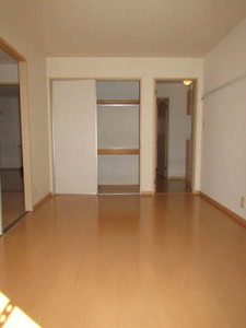 シャーファミールＫ　＊＊ A0101号-5