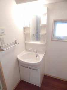 メゾン・ド・カメリア　Ｂ棟　＊ B0201号-5