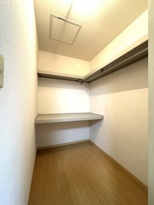 パルモ花みづき E棟 * E0101号-6