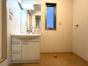 パルモ花みづき E棟 * E0101号-9