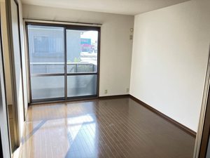 メゾン　リヴィエール　Ｂ棟　＊ B0202号-2