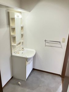 メゾン　リヴィエール　Ｂ棟　＊ B0202号-8