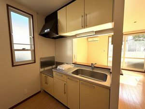 プリムローズ　ヤヒロ　Ｂ棟　＊＊ B0102号-4