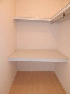 エアリー　Ｂ棟　＊＊ B0201号-9