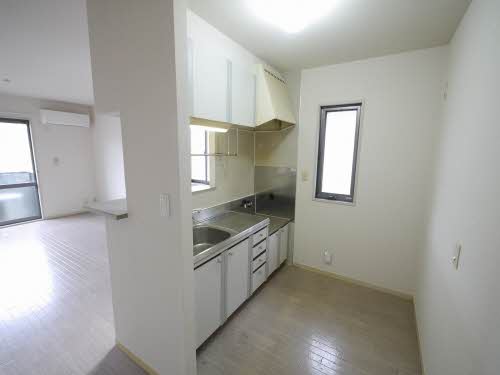 パークヴィレッジ　Ａ棟　＊＊ A0202号-3