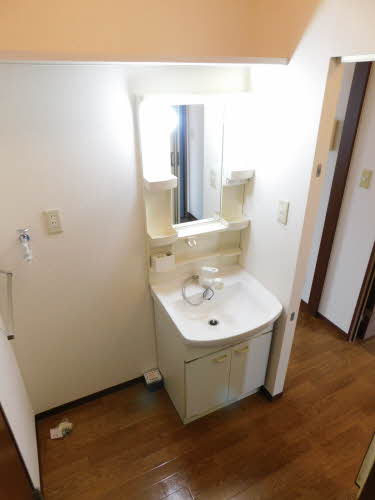 ラ　シャンス　＊＊ A0201号-4