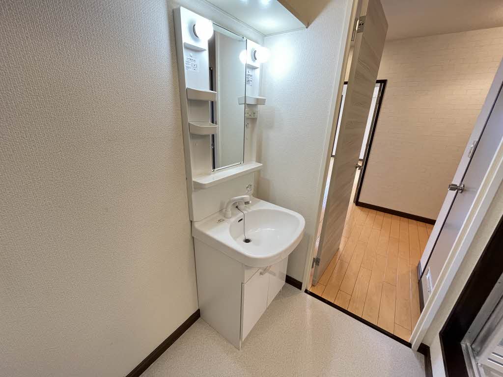 エレガンテ篠栗　Ａ棟　＊＊ A0201号-10