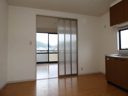 コーポ山内　Ａ棟　＊＊ A0202号-3