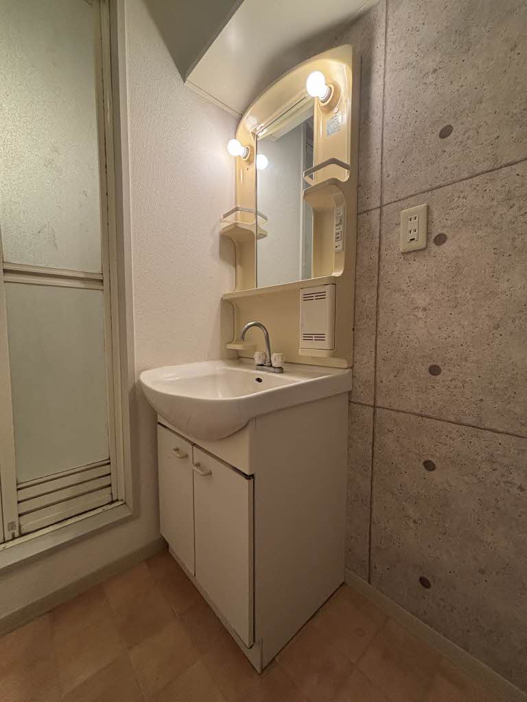 レオン西郷台　Ａ棟　＊ A0202号-5