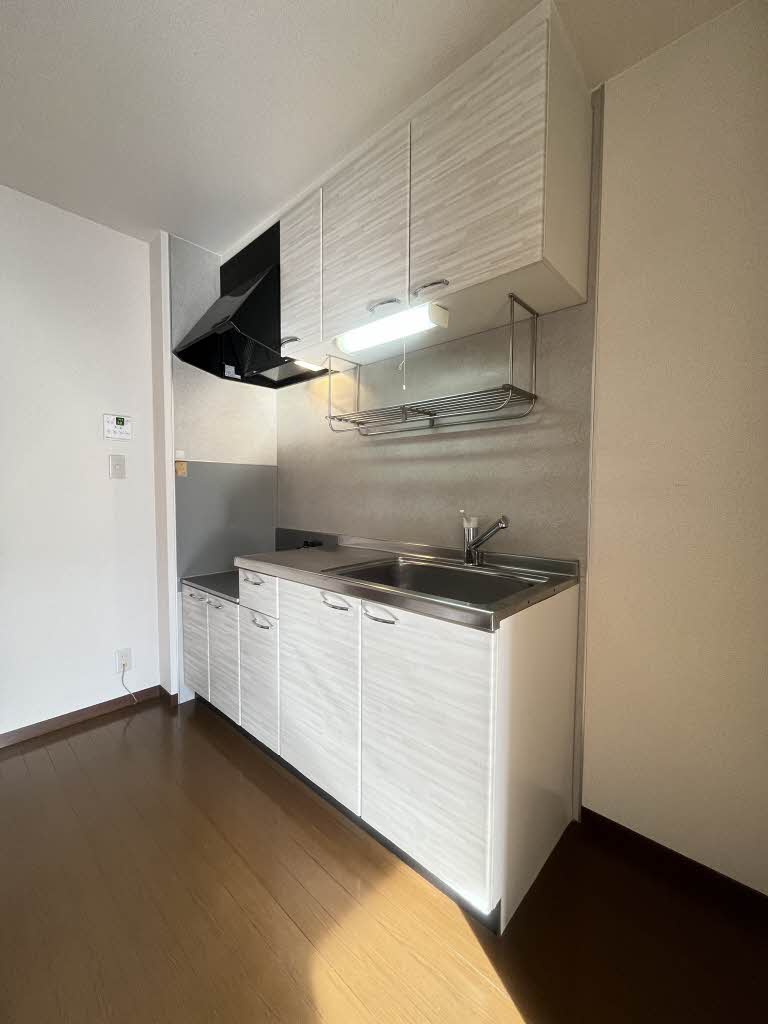 コンフォート・リリー　Ｃ棟　＊＊ C0202号-13