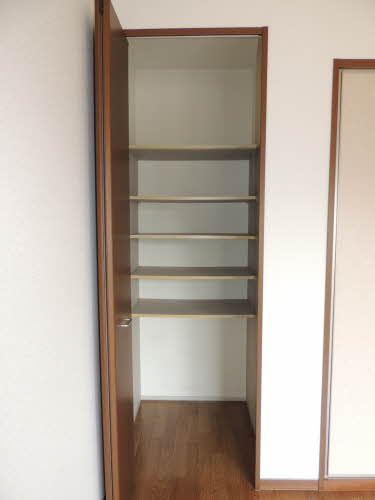 ファミーユ島町　Ｂ棟　＊＊ B0101号-10