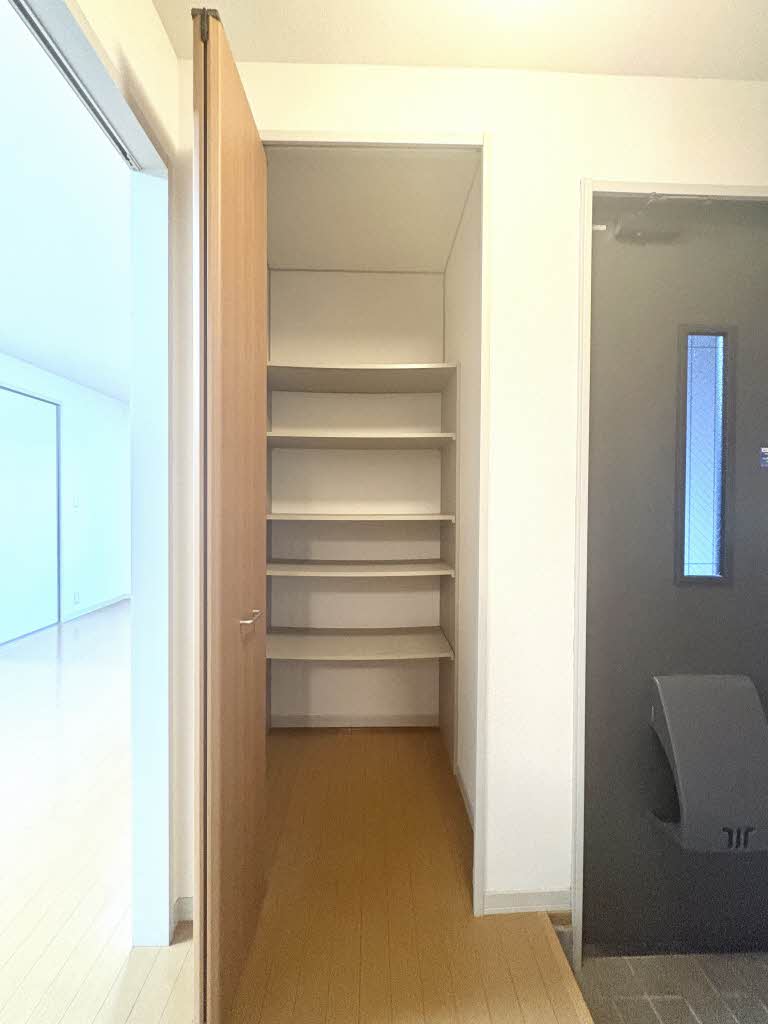 シャーメゾンみち C棟 * C0102号-15