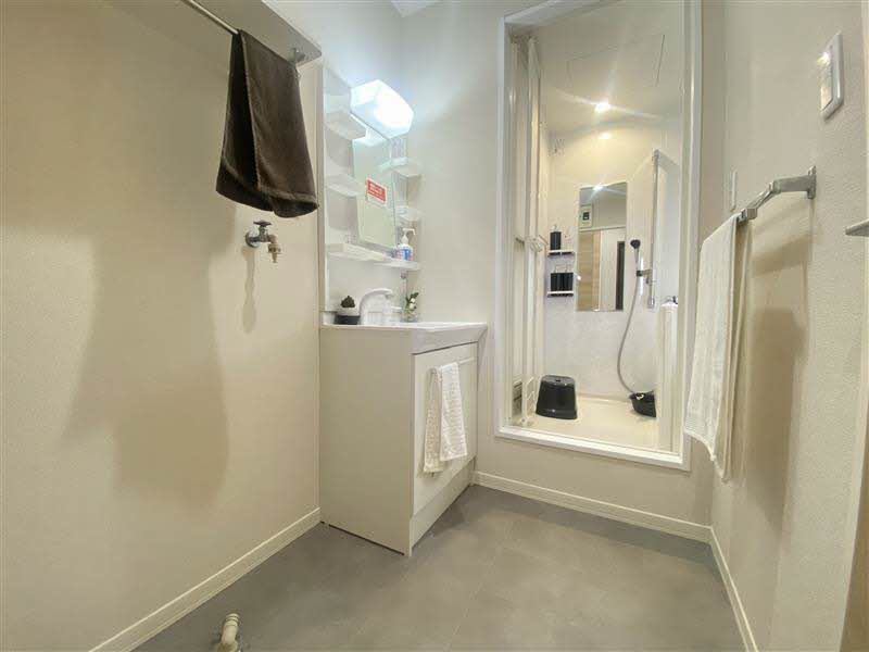 エクセルコート　Ｂ棟　＊＊ B0202号-2