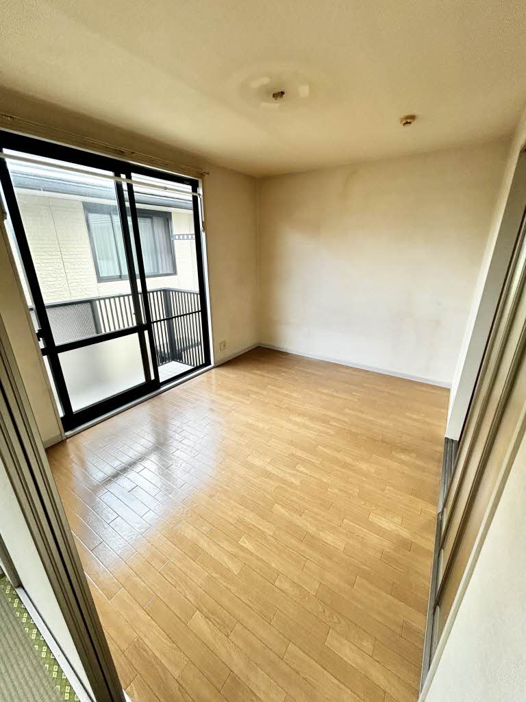 ハローキティ館　＊＊ A0202号-3