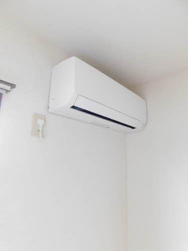 サンヒルズ　Ｃ棟　＊＊ C0201号-9