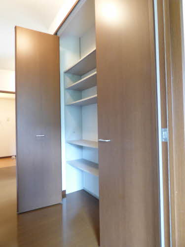 サンヒルズ　Ｃ棟　＊＊ C0201号-10