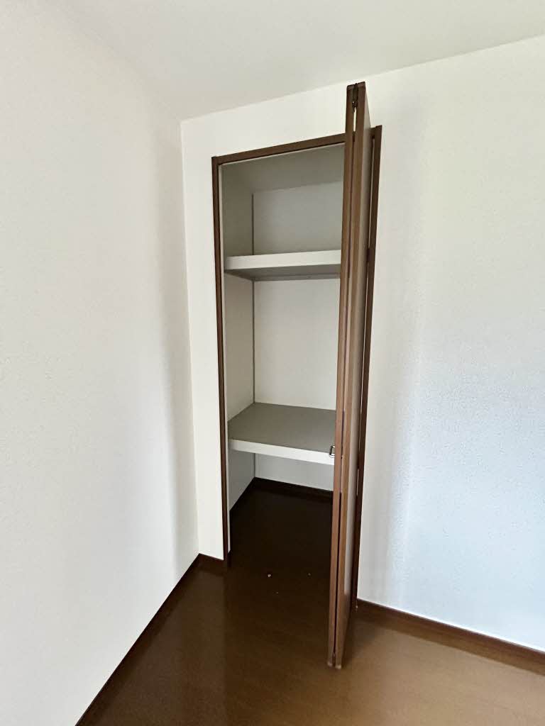 サンヒルズ　Ｃ棟　＊＊ C0201号-14