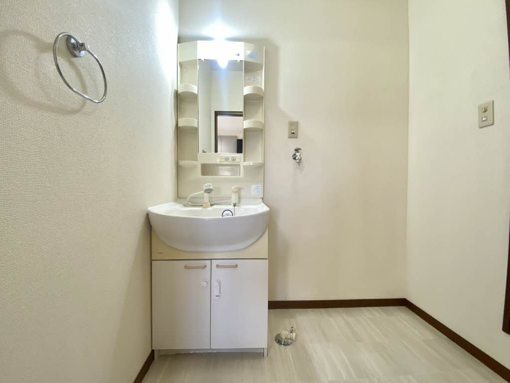 ソレーユ森町　Ａ棟　＊＊ A0102号-5