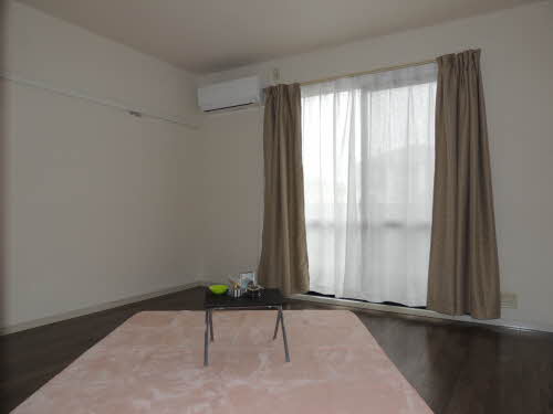 ディアス野口　＊＊ A0202号-2