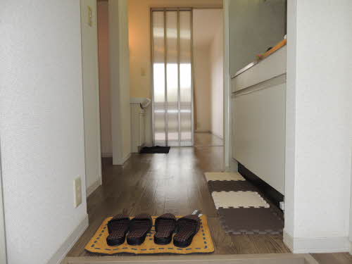 ディアス野口　＊＊ A0202号-3