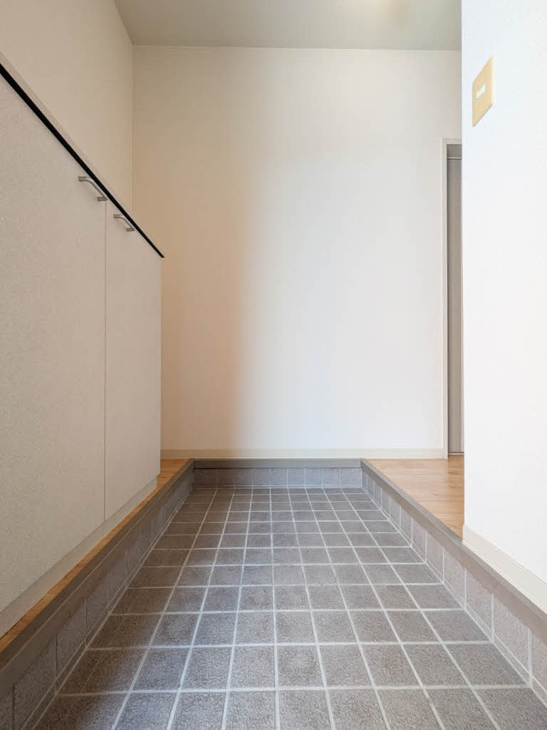 フォーレス華　Ｂ棟　＊＊ B0102号-11