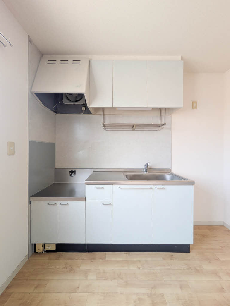 フォーレス華　Ｂ棟　＊＊ B0201号-3