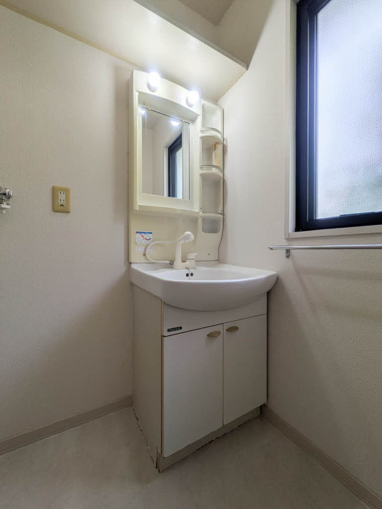 フォーレス華　Ｂ棟　＊＊ B0201号-7