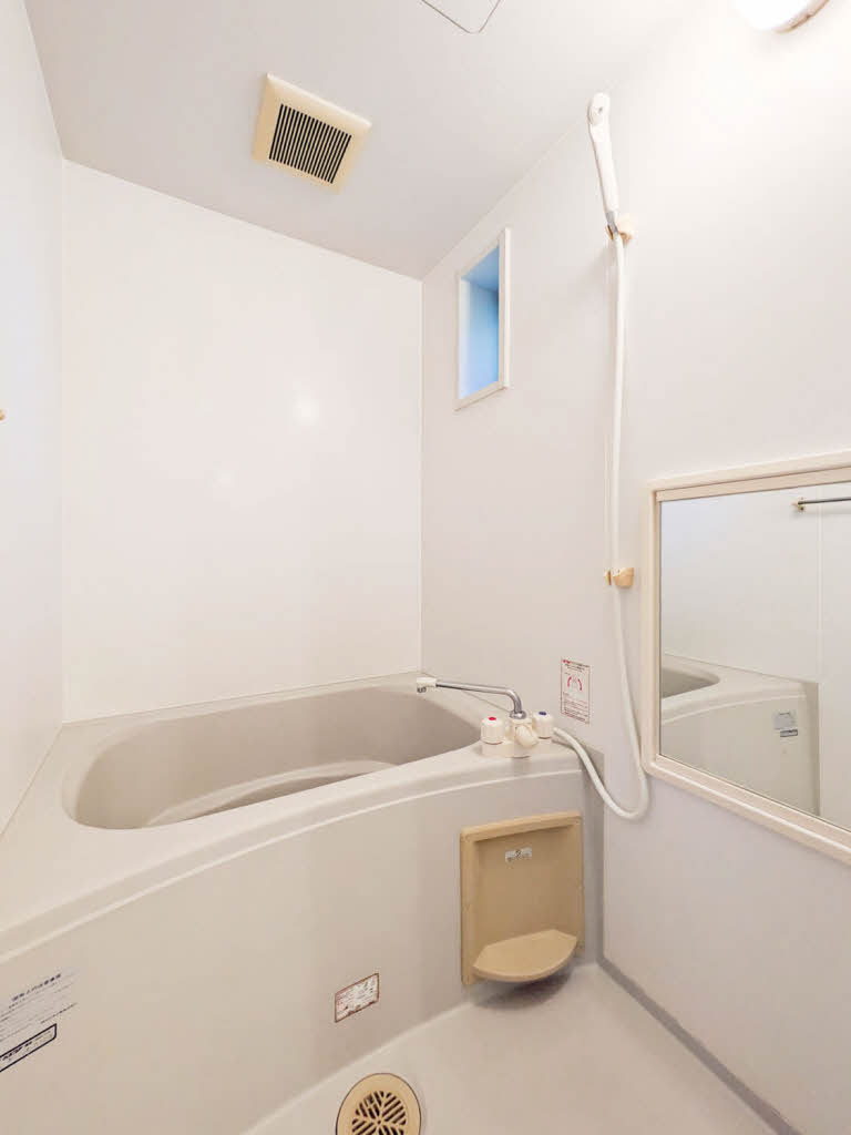 フォーレス華　Ｂ棟　＊＊ B0202号-8