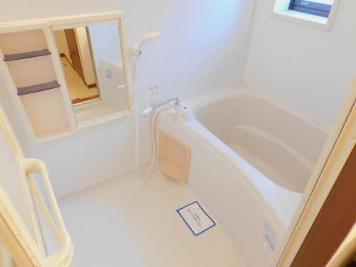 バリュージュ雄希　Ｃ棟　＊＊ C0202号-3