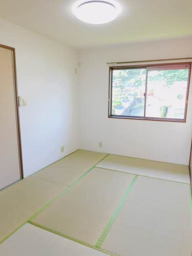 バリュージュ雄希　Ｃ棟　＊＊ C0202号-8