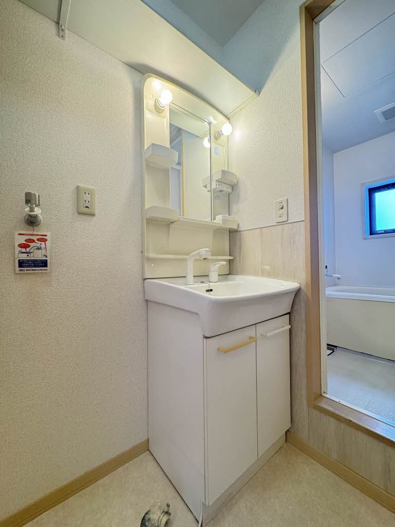 カーサポルポ　Ｃ棟　＊＊ C0202号-6