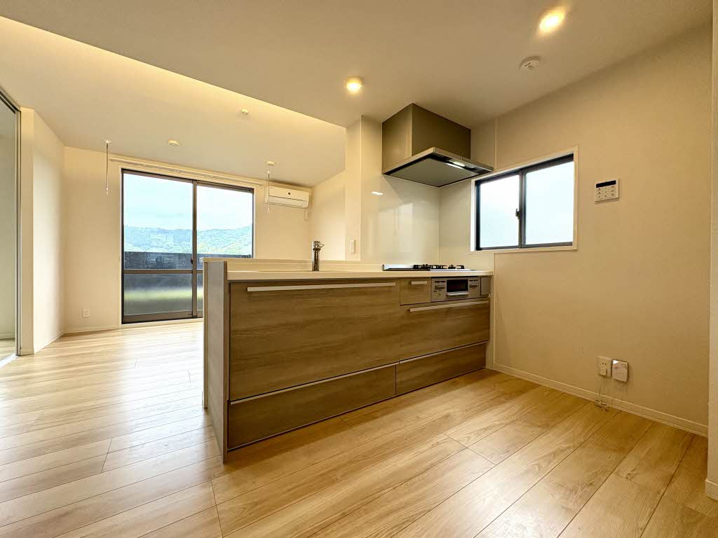 フローラル　Ｂ棟　＊＊ B0101号-6