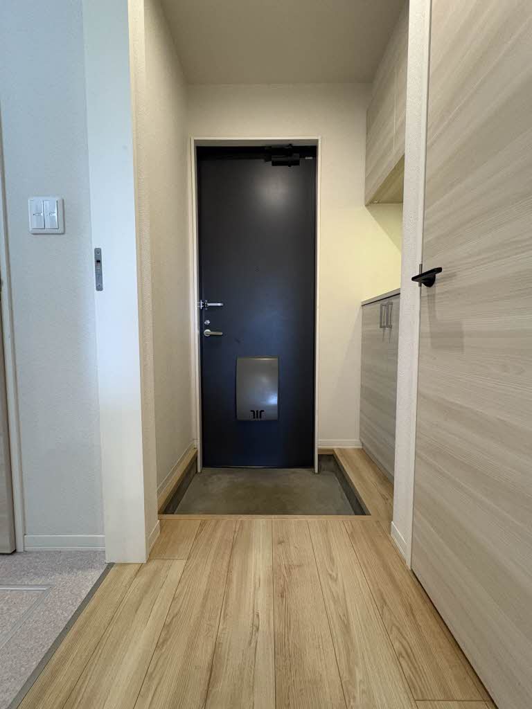 フローラル　Ｂ棟　＊＊ B0101号-10