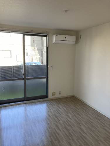 シャーメゾン古城　Ｂ棟　＊ B0102号-2