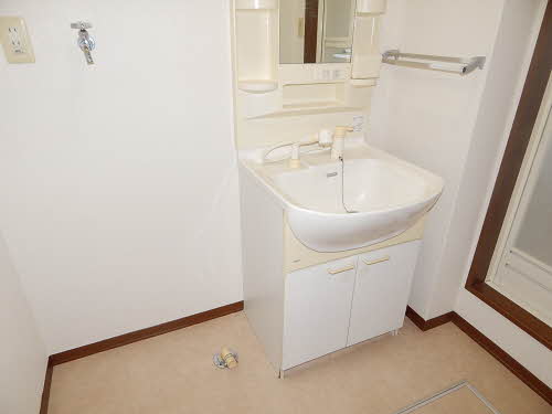 バリュージュ古賀島　Ｂ棟　＊ B0101号-5