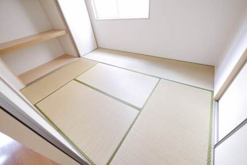 バリュージュ　Ｂ棟 B0102号-4