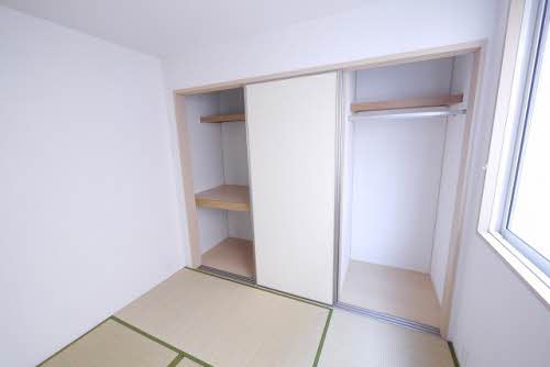 バリュージュ　Ｂ棟 B0102号-5