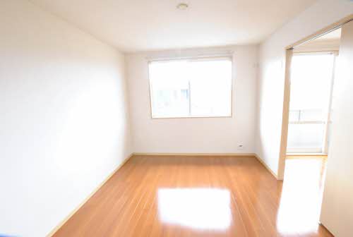 バリュージュ　＊＊　Ｂ棟 B0201号-14